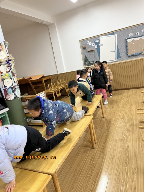 附件：F1F09ADE639F2234D8729C52B3615641.png